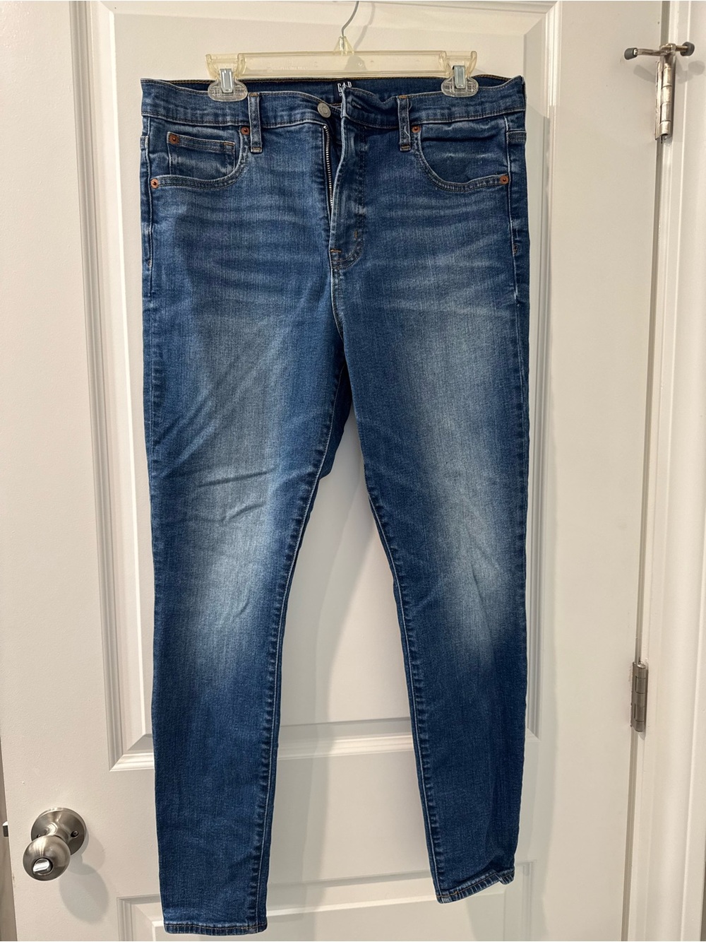 GAP Men’s Skinny Jeans in Distressed Dark Blue Wash